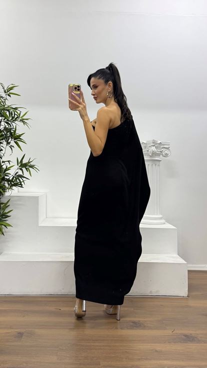 Siyah Tek Kol Özel Tasarım Abiye Elbise